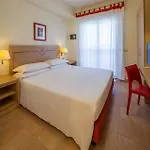 Hotel Western I Triangoli Infernetto
