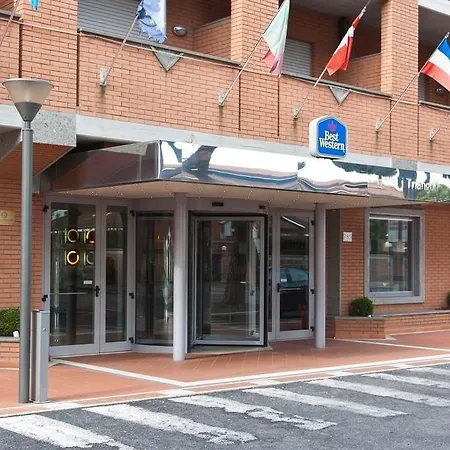 Western I Triangoli 4*