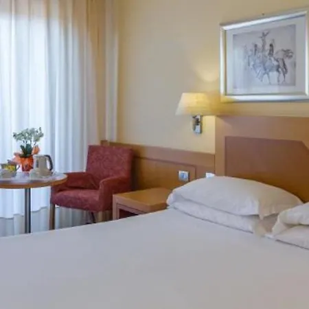 Western I Triangoli 4*