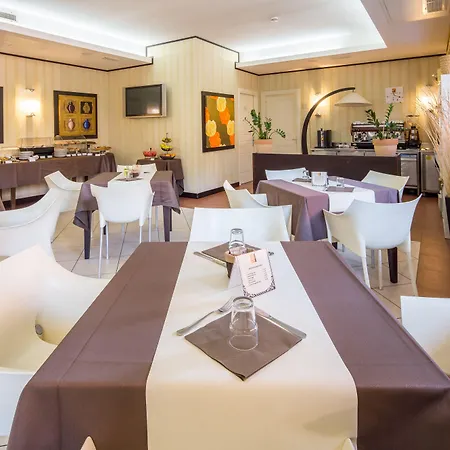 Hotel Western I Triangoli Infernetto