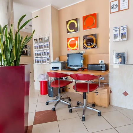 Hotel Western I Triangoli Infernetto