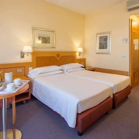 Western I Triangoli Hotel Infernetto