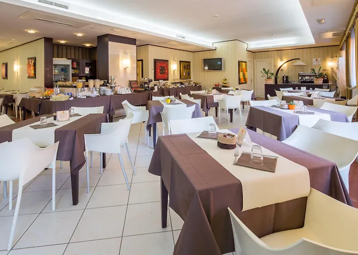 Western I Triangoli 4*