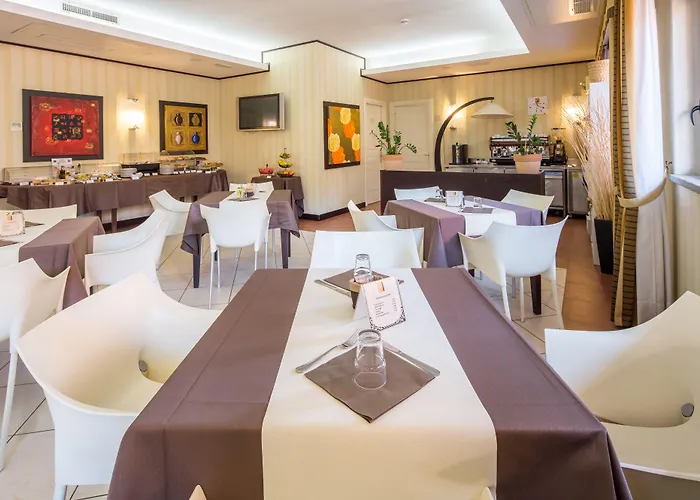 Hotel Western I Triangoli Infernetto