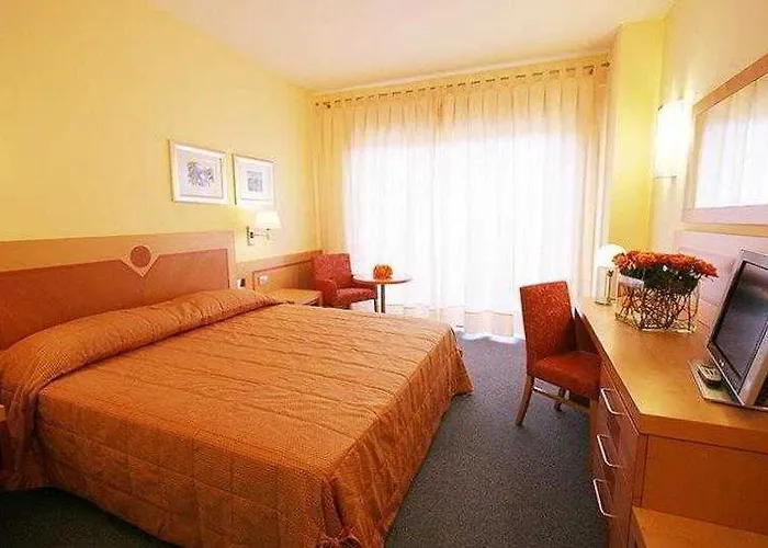 Western I Triangoli 4* Infernetto